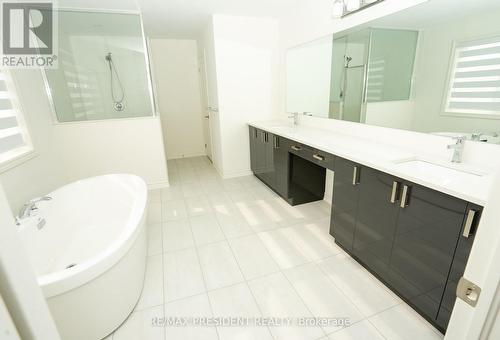 20 Hummingbird Grove, Adjala-Tosorontio (Colgan), ON - Indoor Photo Showing Bathroom