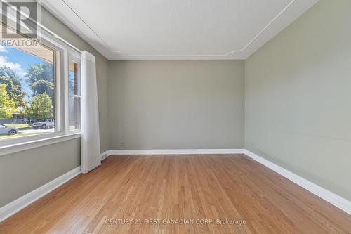 225 Dawn Drive, London, ON - Indoor Photo Showing Other Room