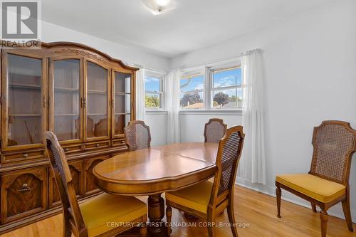 225 Dawn Drive, London, ON - Indoor Photo Showing Dining Room