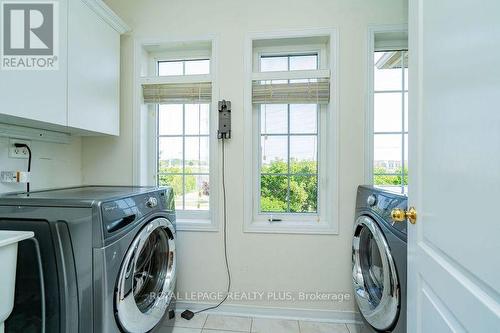 4735 Colombo Crescent, Mississauga (Churchill Meadows), ON - Indoor Photo Showing Laundry Room