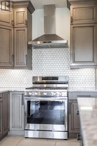 132 Cherrywood Parkway, Greater Napanee, ON - Indoor Photo Showing Kitchen