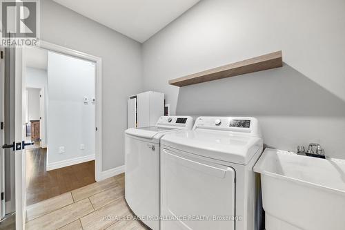 132 Cherrywood Parkway, Greater Napanee, ON - Indoor Photo Showing Laundry Room