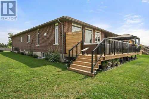 132 Cherrywood Parkway, Greater Napanee, ON - Outdoor With Exterior