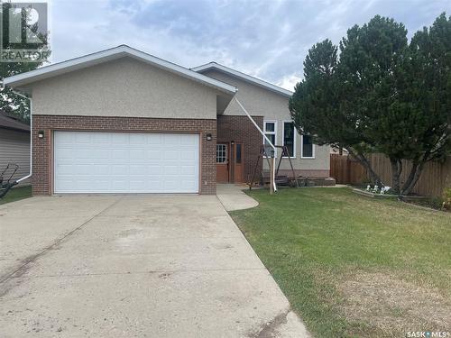 404 Parsons Avenue, Maple Creek, SK - Outdoor