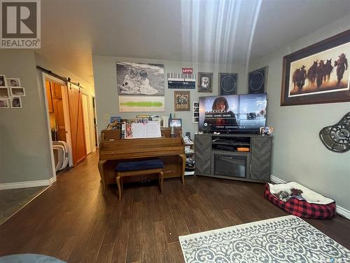 404 Parsons Avenue, Maple Creek, SK - Indoor Photo Showing Bedroom