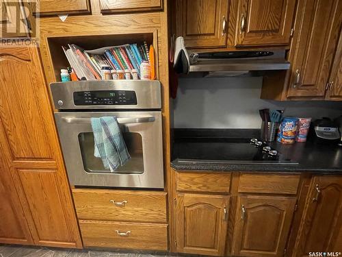 404 Parsons Avenue, Maple Creek, SK - Indoor Photo Showing Kitchen