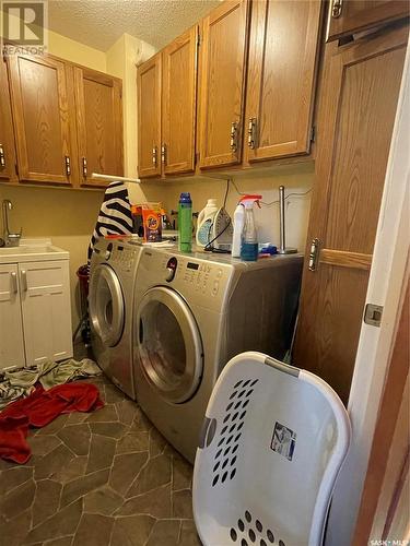 404 Parsons Avenue, Maple Creek, SK - Indoor Photo Showing Laundry Room