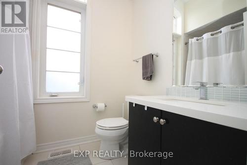 3068 Robert Brown Boulevard, Oakville, ON - Indoor Photo Showing Bathroom