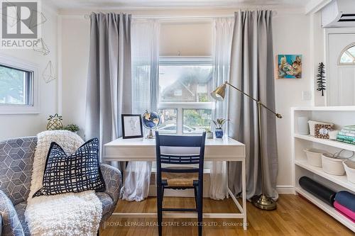 45 Sixth Street, Toronto (New Toronto), ON - Indoor Photo Showing Bedroom