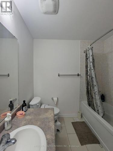 38 Sherway Street, Hamilton, ON - Indoor Photo Showing Bathroom