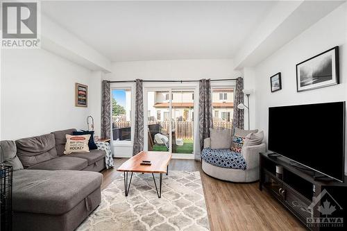 42 Mona Mcbride Drive, Arnprior, ON - Indoor Photo Showing Living Room