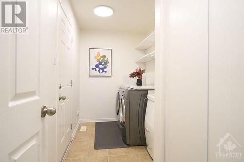 1030 Goward Drive, Kanata, ON - Indoor Photo Showing Laundry Room