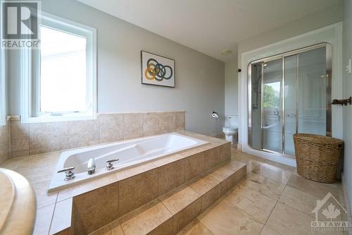 1030 Goward Drive, Kanata, ON - Indoor Photo Showing Bathroom