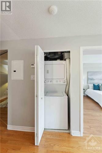 429 Somerset Street W Unit#510, Ottawa, ON - Indoor Photo Showing Laundry Room