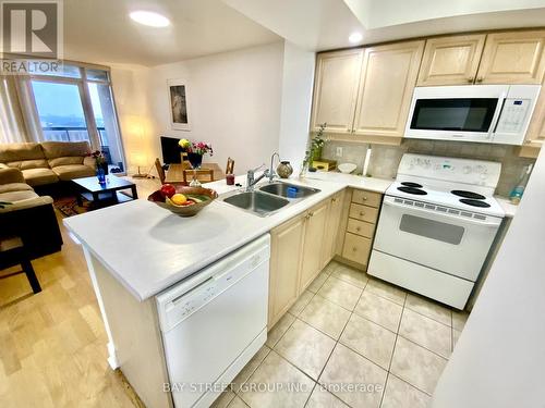 1323 - 15 Northtown Way W, Toronto (Willowdale East), ON - Indoor Photo Showing Kitchen With Double Sink