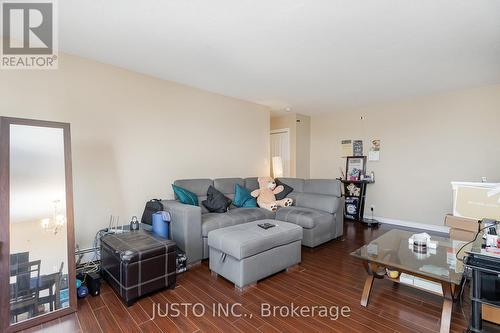 501 - 283 Fairway Road N, Kitchener, ON - Indoor Photo Showing Living Room