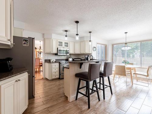 Cuisine - 69 Rue Du Chambertin, Kirkland, QC - Indoor Photo Showing Kitchen With Upgraded Kitchen