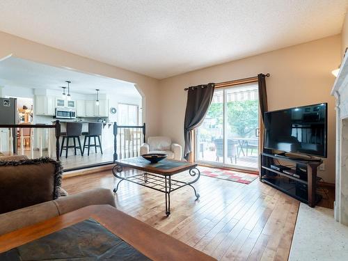 Salle familiale - 69 Rue Du Chambertin, Kirkland, QC - Indoor Photo Showing Living Room