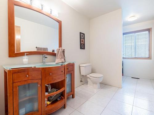 Salle d'eau - 69 Rue Du Chambertin, Kirkland, QC - Indoor Photo Showing Bathroom