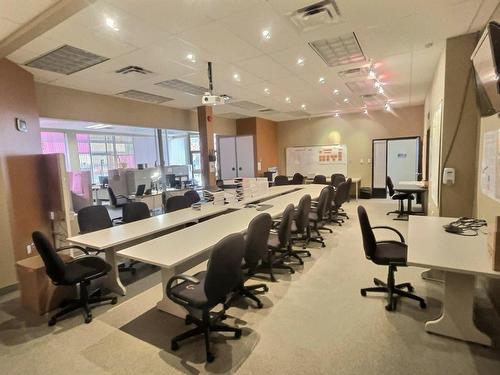 Conference room - 170 Av. Principale, Rouyn-Noranda, QC - Indoor