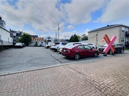 Parking - 170 Av. Principale, Rouyn-Noranda, QC - Outdoor