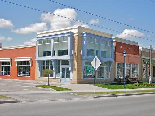 Frontage - 2-227 Rue Principale E., Sainte-Agathe-Des-Monts, QC 