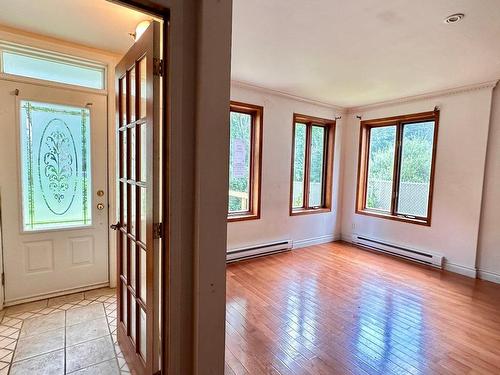 Living room - 3933 14E Rue, Laval (Laval-Ouest), QC - Indoor Photo Showing Other Room