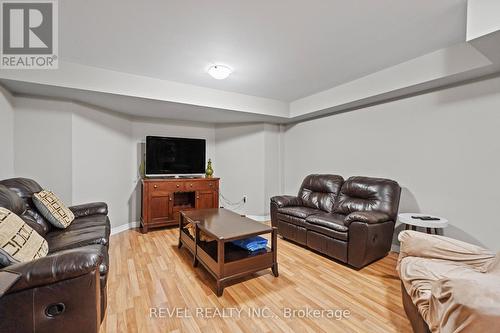 376 Concession 3 Road, Niagara-On-The-Lake, ON - Indoor Photo Showing Living Room