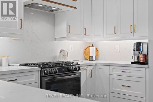 376 Concession 3 Road, Niagara-On-The-Lake, ON - Indoor Photo Showing Kitchen