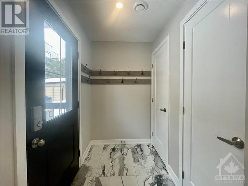 FOYER - 681 Edison Avenue Unit#D, Ottawa, ON 