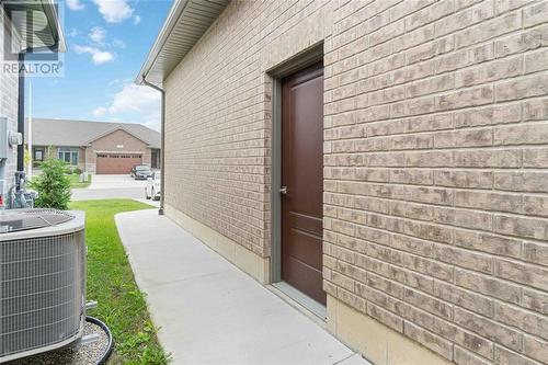 189 Nicholas Street Unit# Lower, Sarnia, ON - Outdoor With Exterior