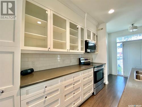 A 422 St Mary Street, Esterhazy, SK - Indoor Photo Showing Kitchen