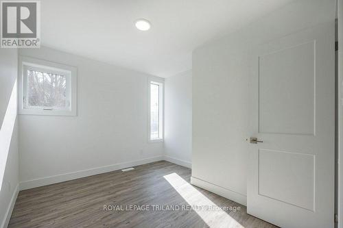 241 Ridout Street S, London, ON - Indoor Photo Showing Other Room