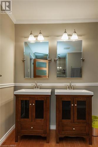 131 Peninsula Road, North Bay, ON - Indoor Photo Showing Bathroom