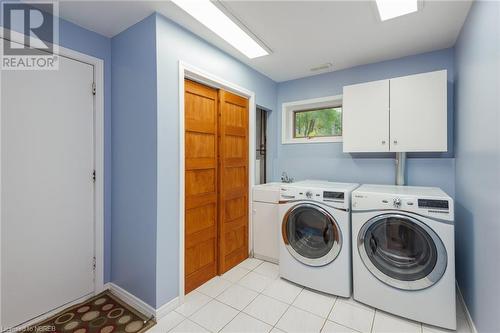 131 Peninsula Road, North Bay, ON - Indoor Photo Showing Laundry Room