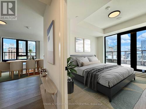 903 - 123 Portland Street, Toronto (Waterfront Communities), ON - Indoor Photo Showing Bedroom