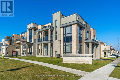 Bsmt - 2 Crows Nest Lane, Clarington (Bowmanville), ON - Outdoor With Facade