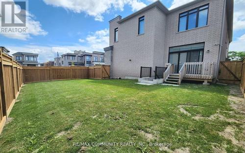 Bsmt - 2 Crows Nest Lane, Clarington (Bowmanville), ON - Outdoor