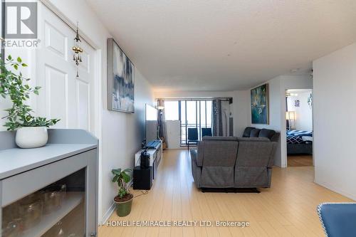 1108 - 99 Blackwell Avenue, Toronto (Malvern), ON - Indoor Photo Showing Living Room