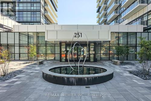 116 - 251 Manitoba Street, Toronto, ON 