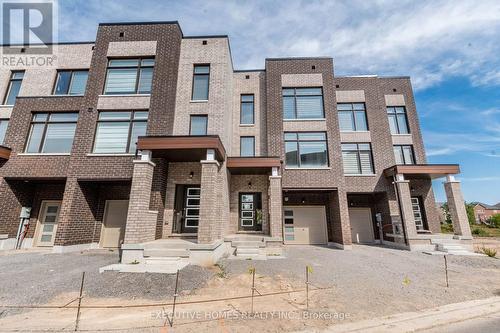 41 Queenpost Drive, Brampton, ON - Outdoor With Facade