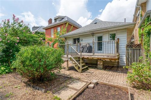 Rear yard/deck - 46 Rosslyn Avenue N, Hamilton, ON - Outdoor With Deck Patio Veranda