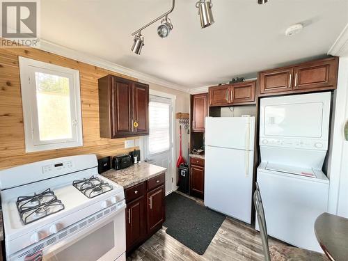 64 Main Street, Point Of Bay, NL - Indoor Photo Showing Kitchen