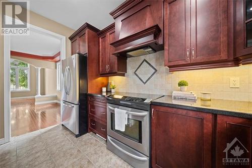 58 Queenston Drive, Ottawa, ON - Indoor Photo Showing Kitchen