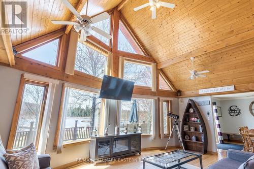 152A Paradise Landing Road, Hastings Highlands, ON - Indoor