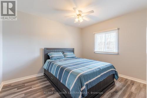 152A Paradise Landing Road, Hastings Highlands, ON - Indoor Photo Showing Bedroom