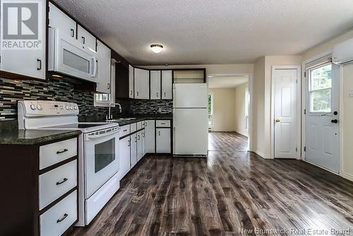 50 Hayward Road, Upper Golden Grove, NB - Indoor Photo Showing Kitchen