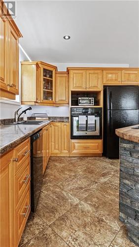 40 Leblanc, Mcintosh Hill, NB - Indoor Photo Showing Kitchen