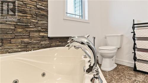 40 Leblanc, Mcintosh Hill, NB - Indoor Photo Showing Bathroom