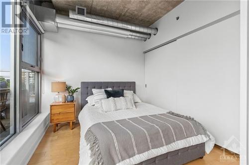 340 Mcleod Street Unit#739, Ottawa, ON - Indoor Photo Showing Bedroom